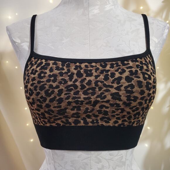 Fabletics Other - Fabletics Cloud Seamless Leopard Print Midi Bralette Womens Size XS Ribbed Gym
